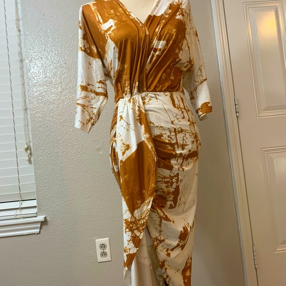 Golden brown and white dress - Picture 4 of 5